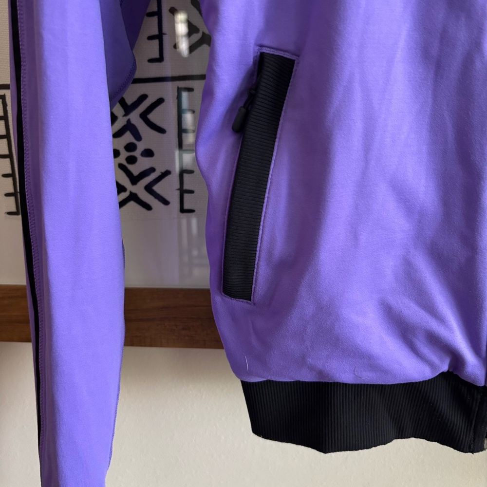 Ivivva‎ Jacket - Picture 4 of 11
